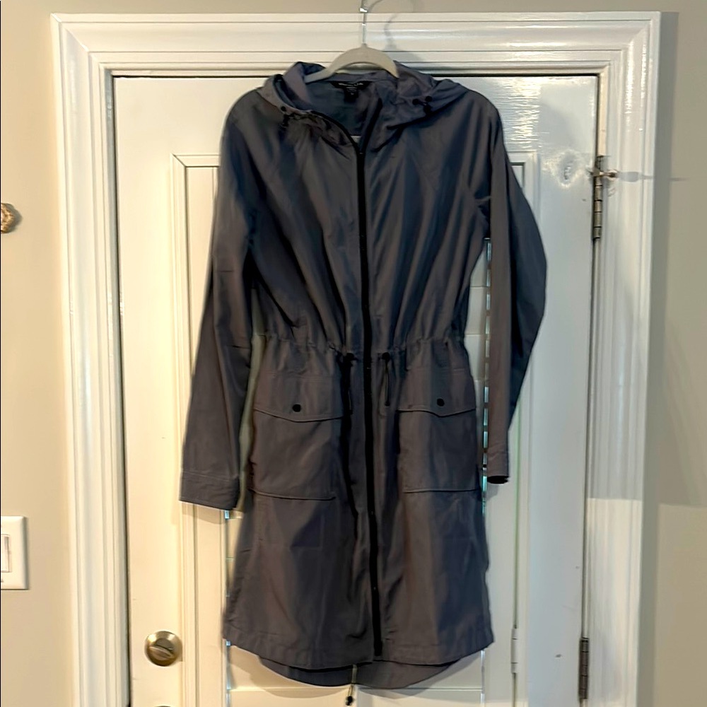 Athleta Women's Gray Hooded Rain Jacket - Never worn